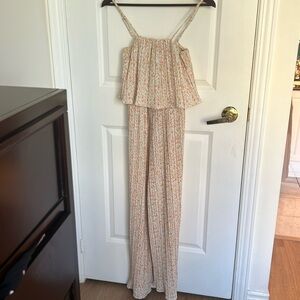 Gorgeous, floral, pleaded jumpsuit size medium